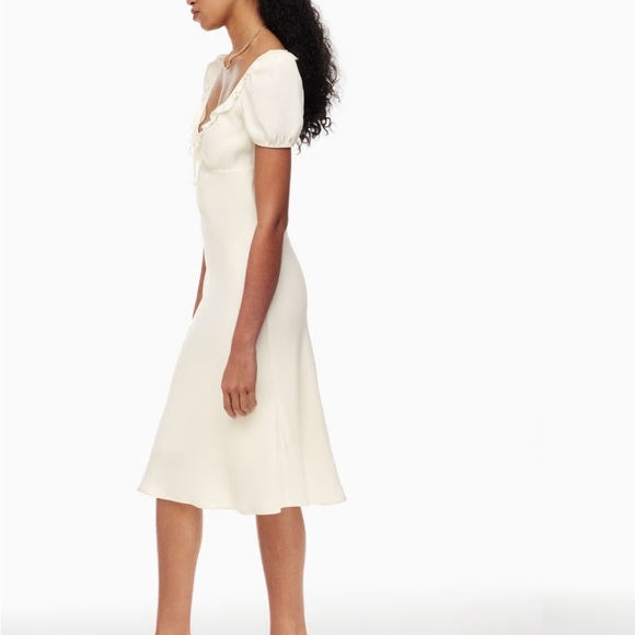 Sunday Best- Letti Dress - Picture 4 of 9